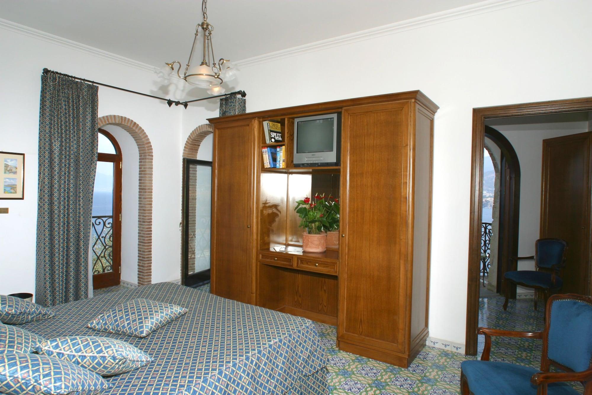 Hotel La Tonnarella Sorrento Dış mekan fotoğraf