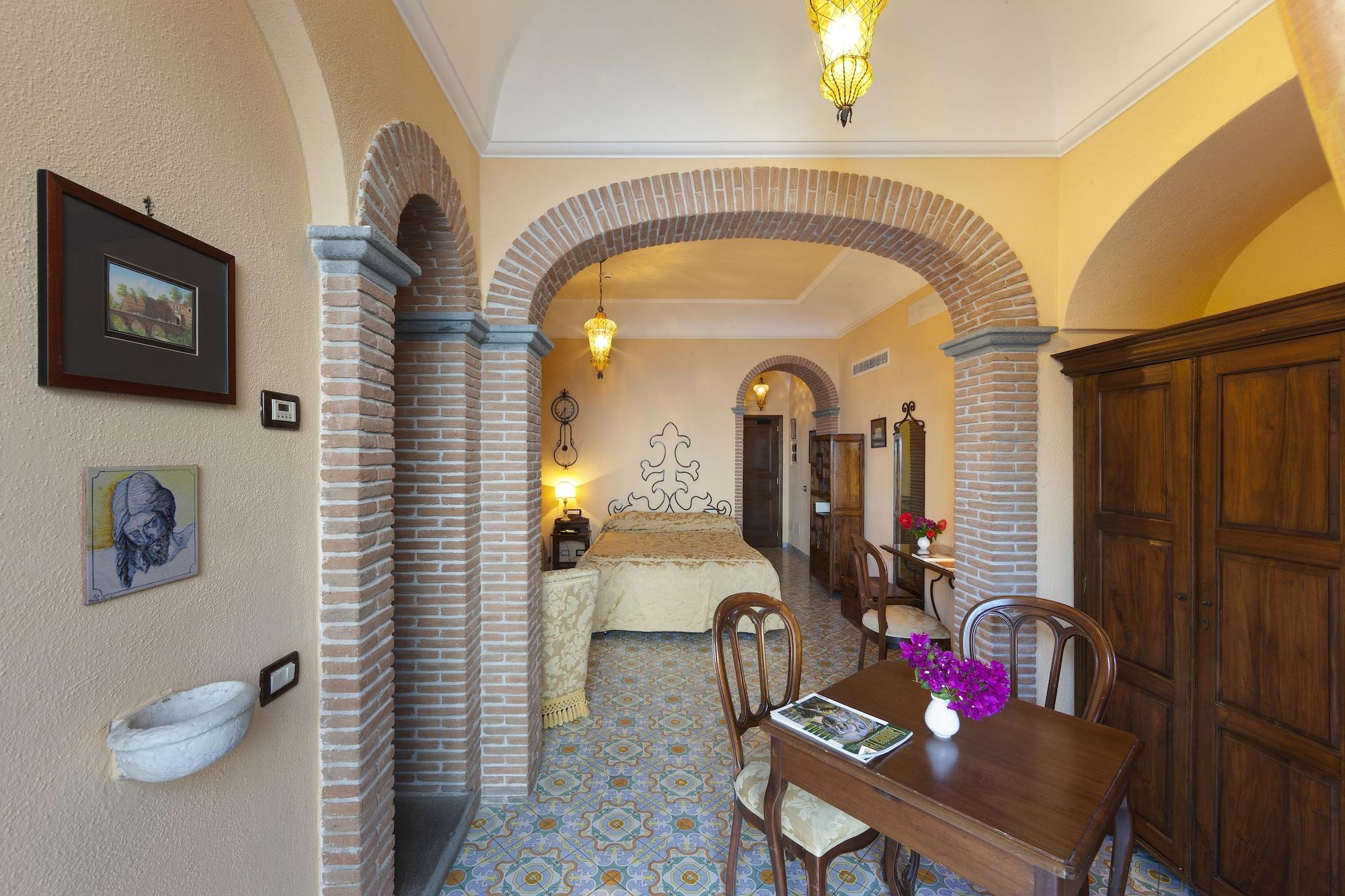 Hotel La Tonnarella Sorrento Dış mekan fotoğraf