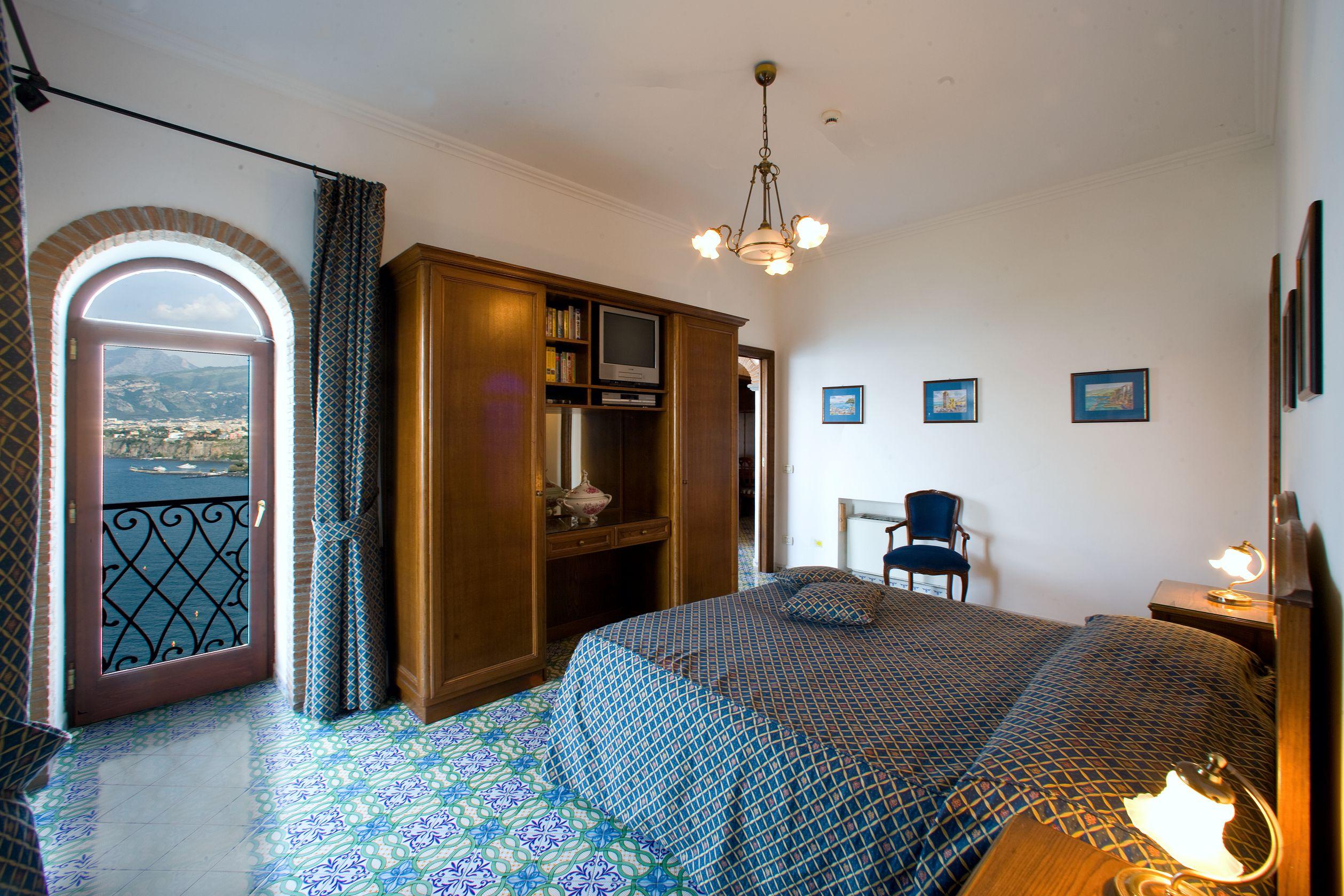 Hotel La Tonnarella Sorrento Dış mekan fotoğraf