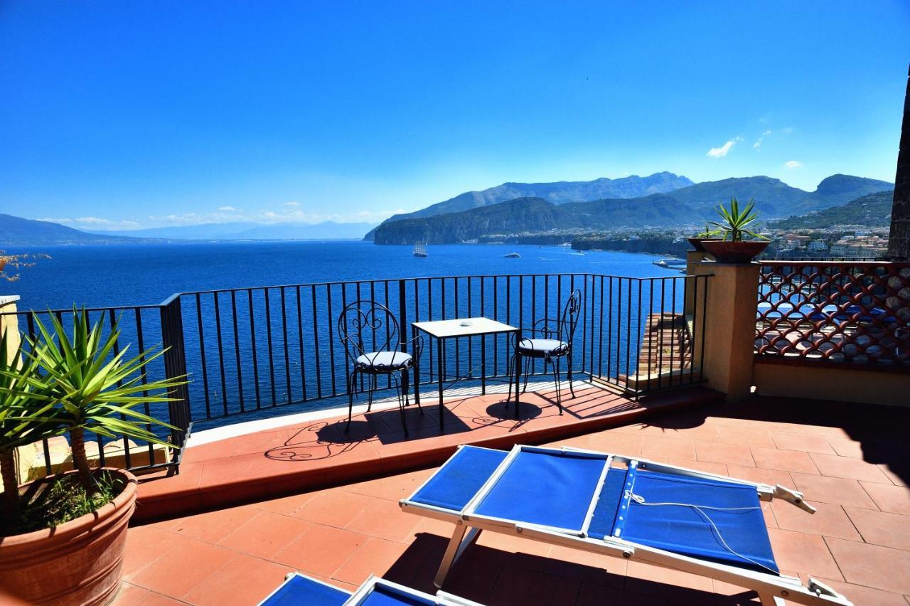 Hotel La Tonnarella Sorrento Dış mekan fotoğraf