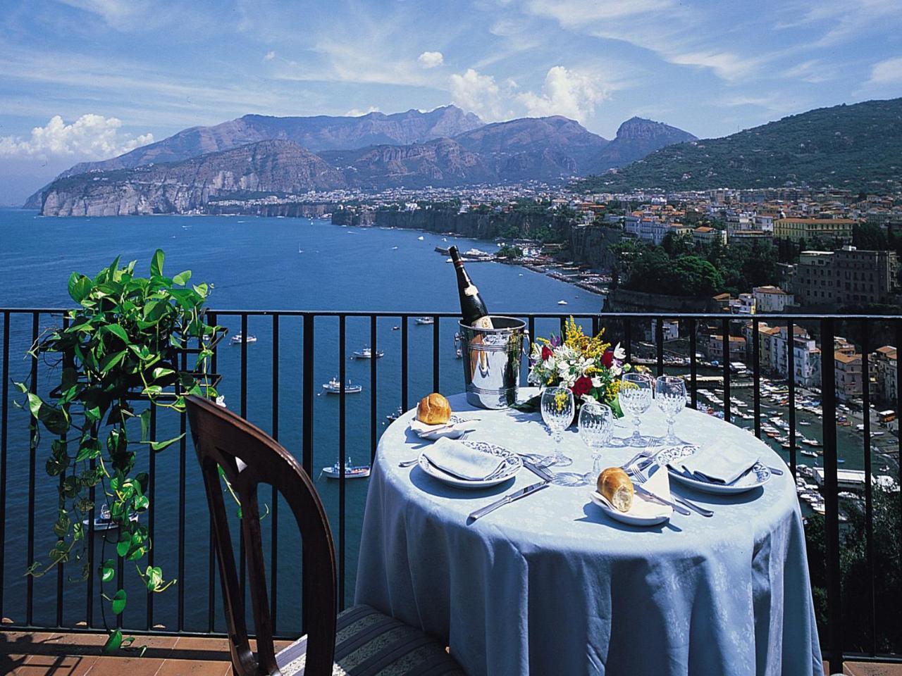 Hotel La Tonnarella Sorrento Dış mekan fotoğraf